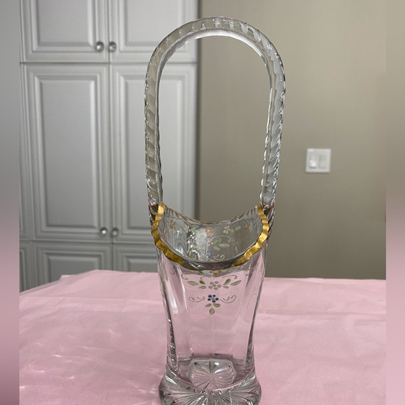 VTG HAND PAINTED GLASS BASKET WITH GLASS HANDLE AND STARBURST BOTTOM - Picture 5 of 10